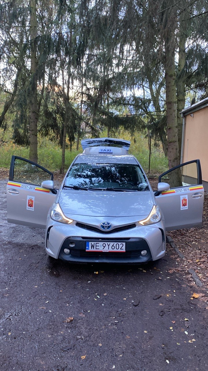Toyota Prius+ из парка Swift Partner